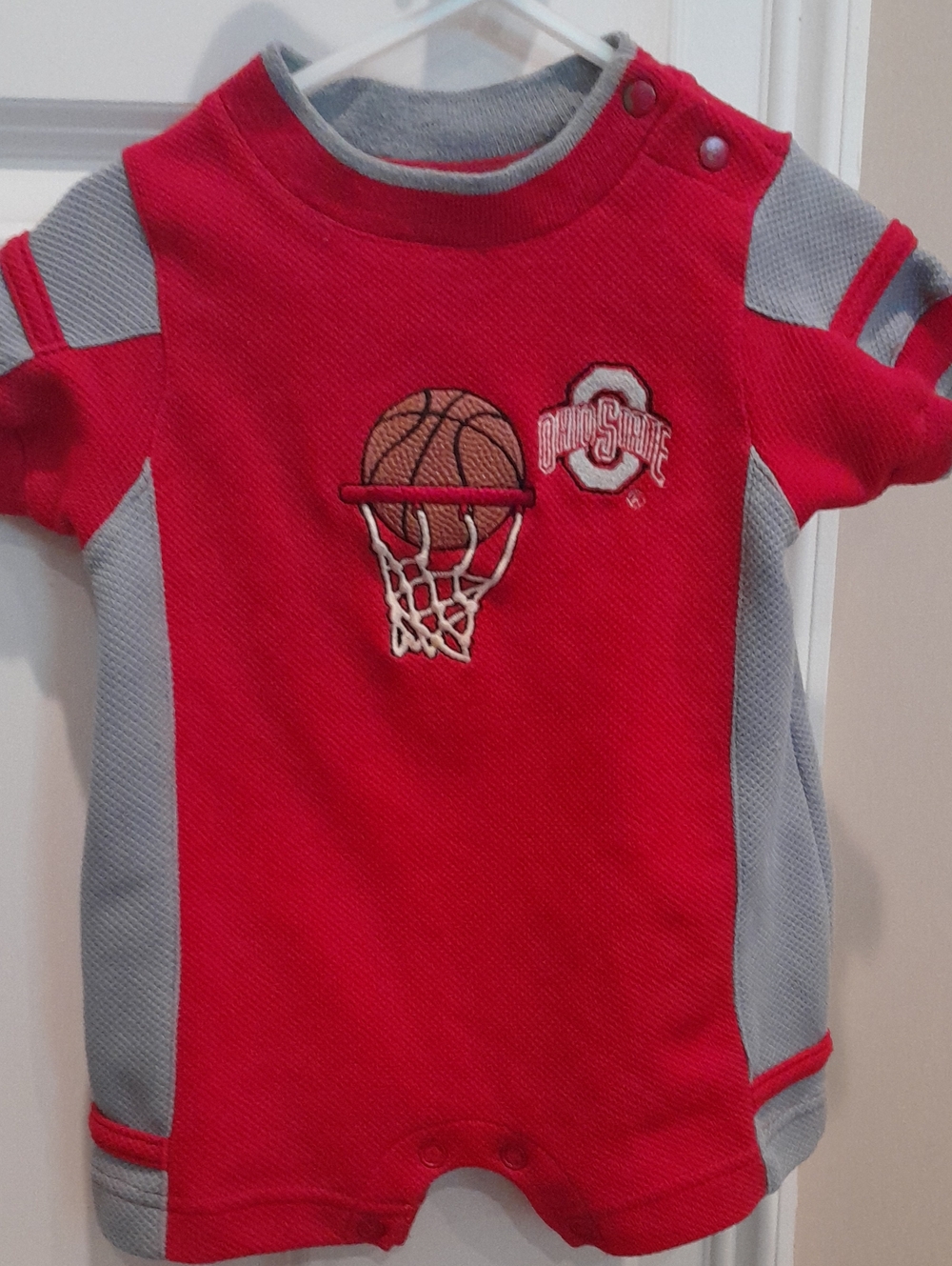 Infant Ohio State Scarlet & Gray Basketball Romper, Size 6-9 Months
